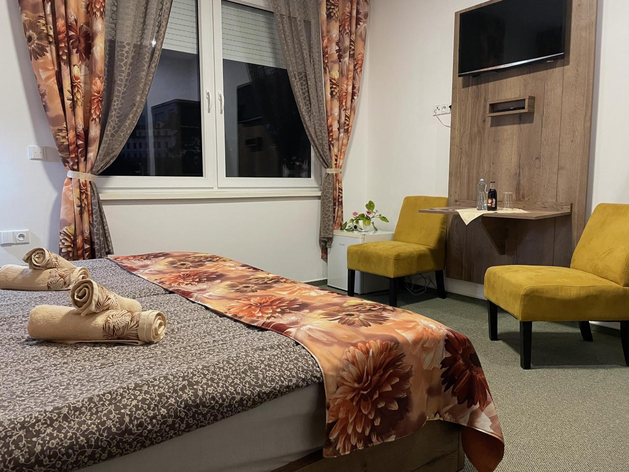 Hotel Herman Rychnov nad Kneznou Bagian luar foto