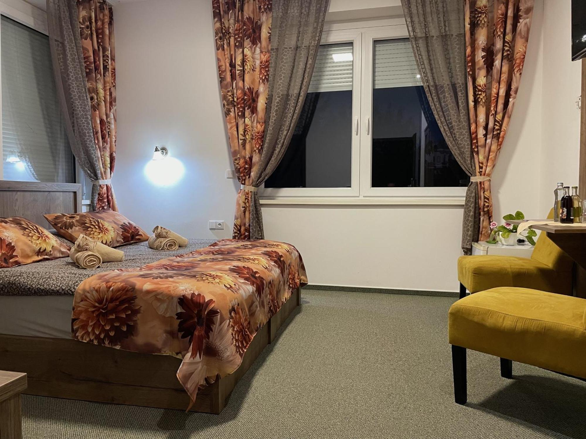 Hotel Herman Rychnov nad Kneznou Bagian luar foto