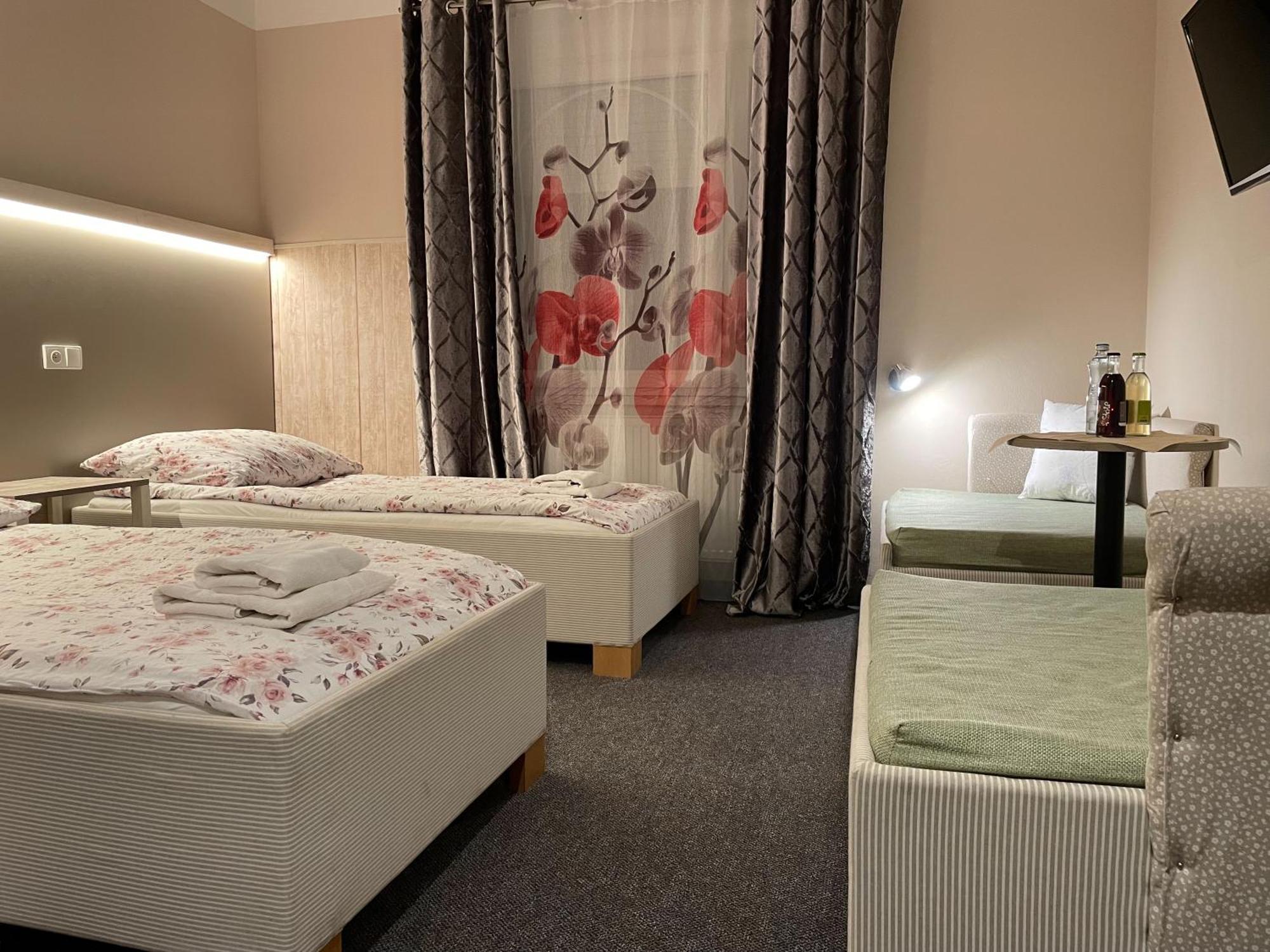 Hotel Herman Rychnov nad Kneznou Bagian luar foto